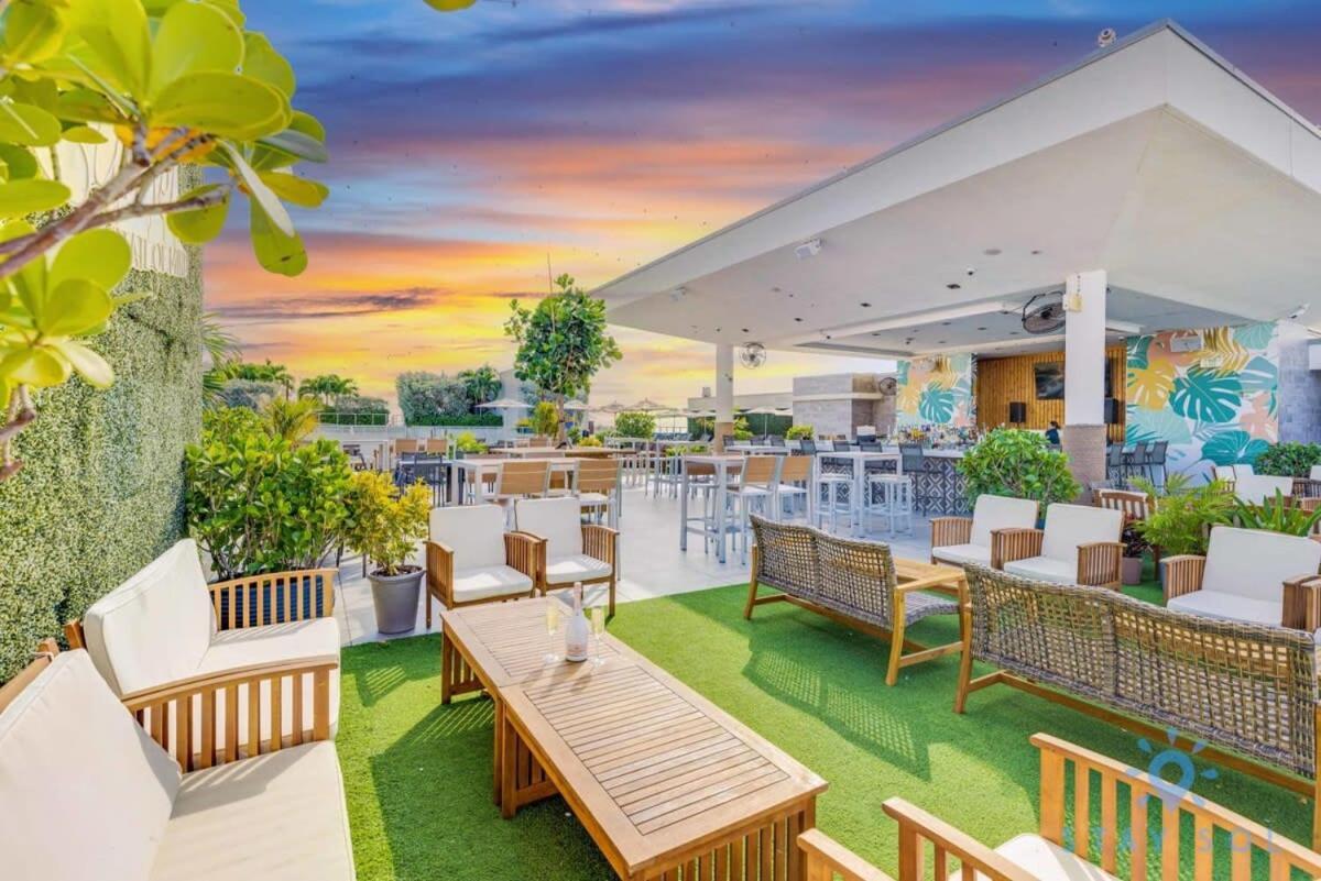 Rooftop Pool - Hollywood Beach Boardwalk Exterior foto
