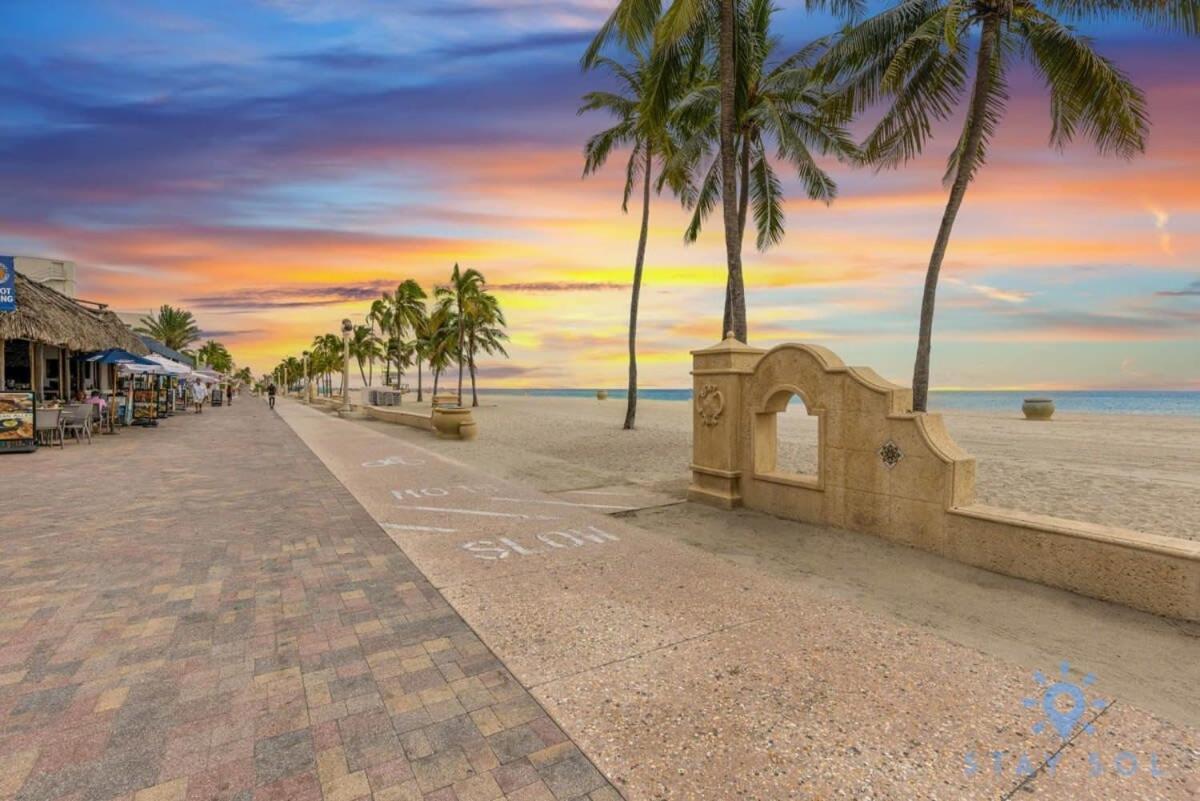 Rooftop Pool - Hollywood Beach Boardwalk Exterior foto