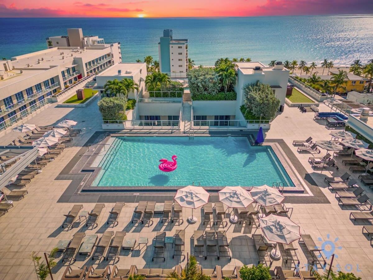 Rooftop Pool - Hollywood Beach Boardwalk Exterior foto
